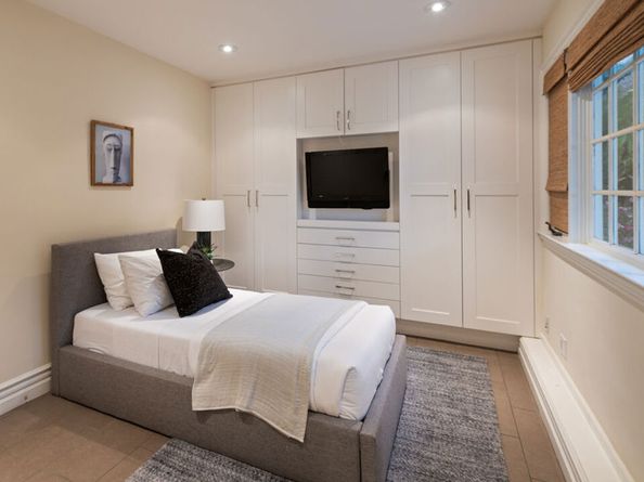 2576 Benedict Canyon Drive, Beverly Hills CA 90210