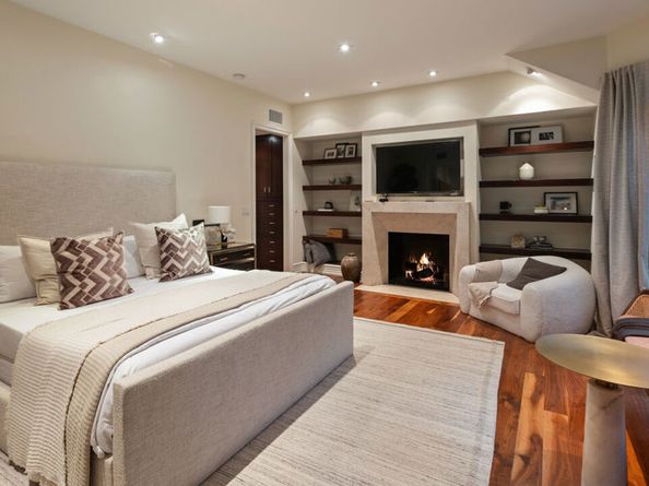 2576 Benedict Canyon Drive, Beverly Hills CA 90210