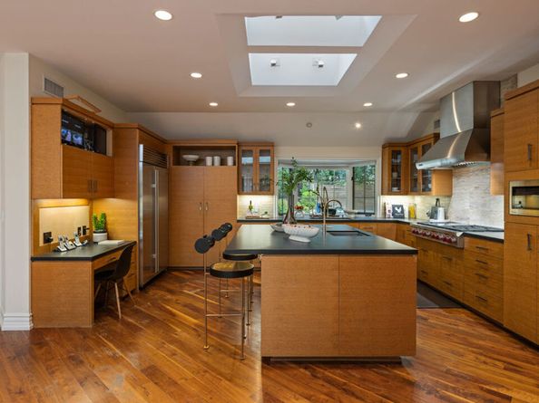 2576 Benedict Canyon Drive, Beverly Hills CA 90210