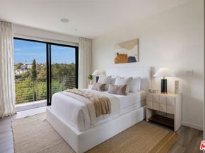 5751 Valley Oak Drive, Los Angeles CA 90068