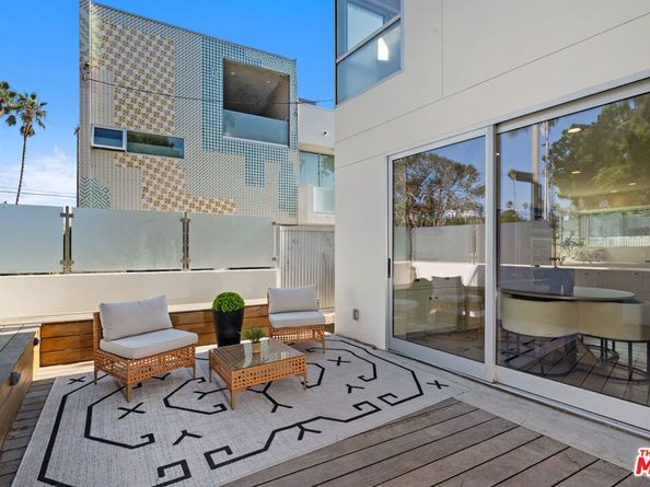 1215 7th Avenue, Venice CA 90291
