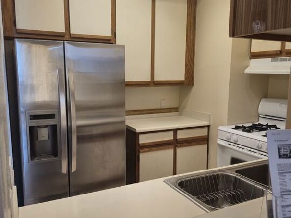 533 S St Andrews Place 416, Los Angeles CA 90020