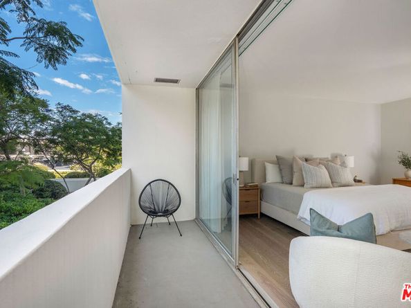 2220 Avenue Of The Stars 205, Los Angeles CA 90067