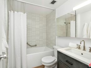 2220 Avenue Of The Stars 205, Los Angeles CA 90067