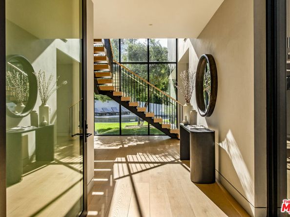 28869 Selfridge Drive, Malibu CA 90265