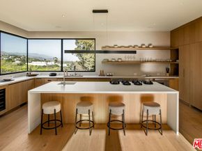 28869 Selfridge Drive, Malibu CA 90265