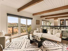 2832 Hollyridge Drive, Los Angeles CA 90068