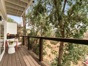 2832 Hollyridge Drive, Los Angeles CA 90068