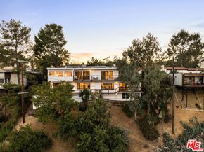 2832 Hollyridge Drive, Los Angeles CA 90068