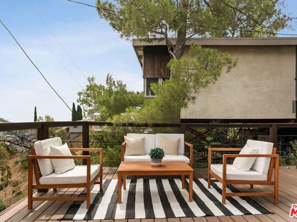 2832 Hollyridge Drive, Los Angeles CA 90068