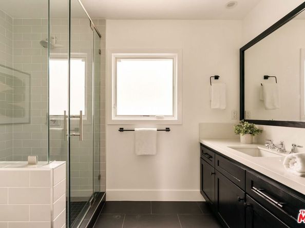 2832 Hollyridge Drive, Los Angeles CA 90068