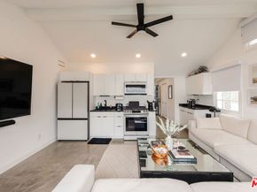 3011 Clune Avenue, Venice CA 90291