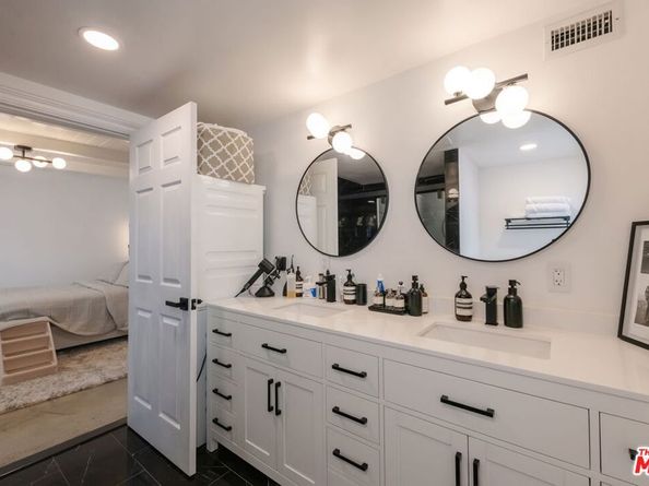 3011 Clune Avenue, Venice CA 90291