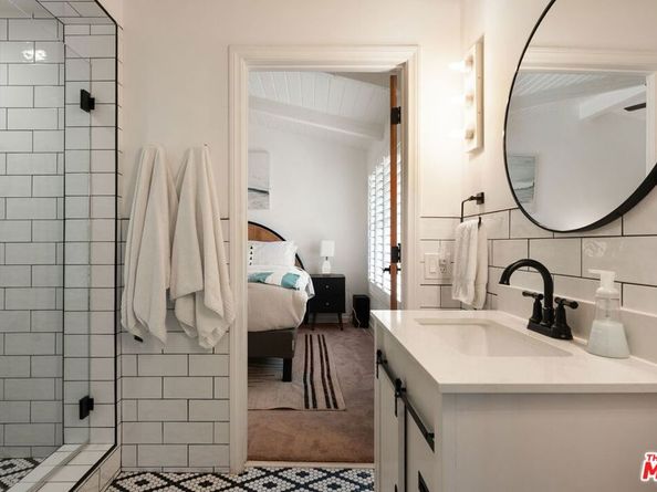 3011 Clune Avenue, Venice CA 90291