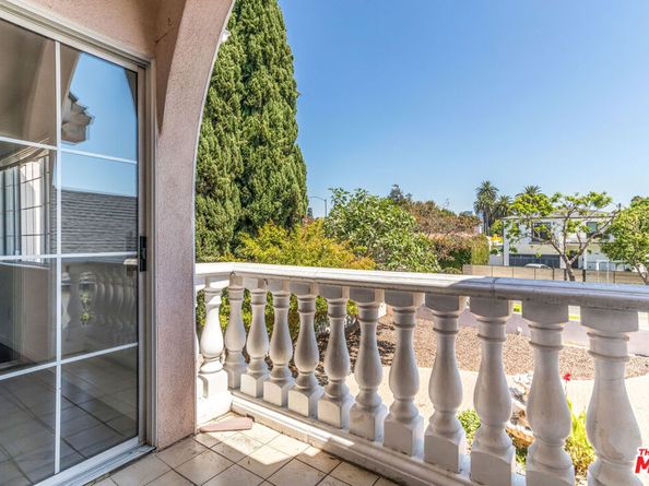 2207 Veteran Avenue, Los Angeles CA 90064