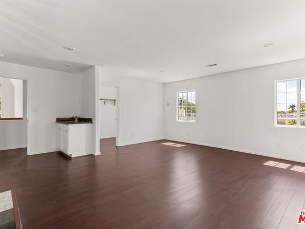 2207 Veteran Avenue, Los Angeles CA 90064
