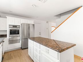 2207 Veteran Avenue, Los Angeles CA 90064