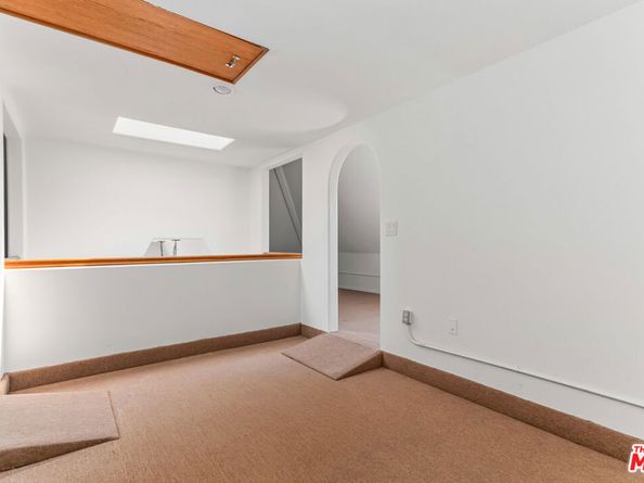 2207 Veteran Avenue, Los Angeles CA 90064