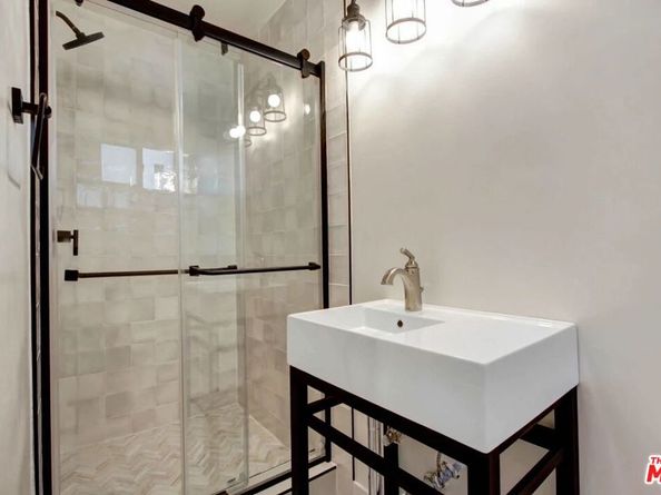 1140 N Ogden Drive, West Hollywood CA 90046