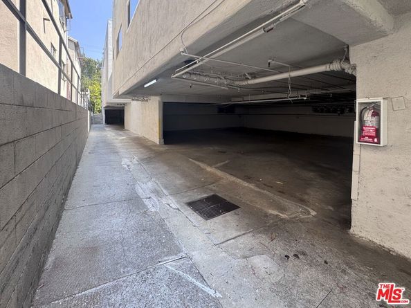 1140 N Ogden Drive, West Hollywood CA 90046