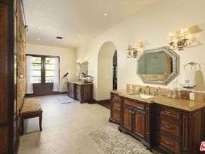 4718 White Oak Avenue, Encino CA 91316
