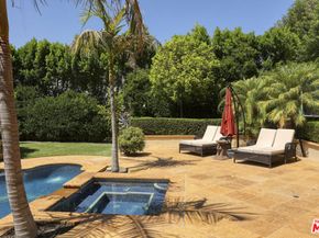 4718 White Oak Avenue, Encino CA 91316