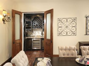 4718 White Oak Avenue, Encino CA 91316