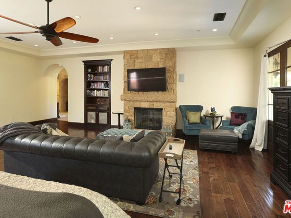 4718 White Oak Avenue, Encino CA 91316