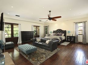 4718 White Oak Avenue, Encino CA 91316