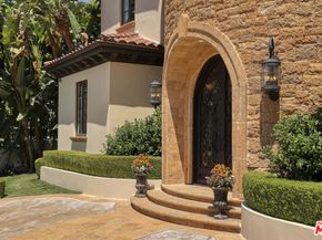 4718 White Oak Avenue, Encino CA 91316