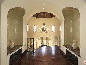 4718 White Oak Avenue, Encino CA 91316