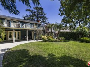 2555 N Altadena Drive, Altadena CA 91001