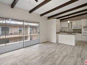 108 N Grand Oaks Avenue, Pasadena CA 91107