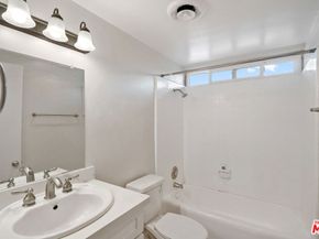 108 N Grand Oaks Avenue, Pasadena CA 91107
