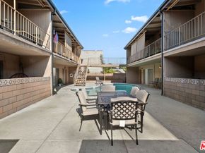 108 N Grand Oaks Avenue, Pasadena CA 91107