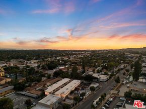 108 N Grand Oaks Avenue, Pasadena CA 91107