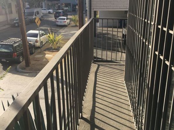 869 S Wooster Street 103, Los Angeles CA 90035