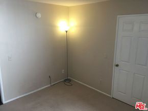 869 S Wooster Street 103, Los Angeles CA 90035