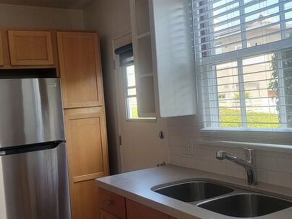 1137 26th Street B, Santa Monica CA 90403