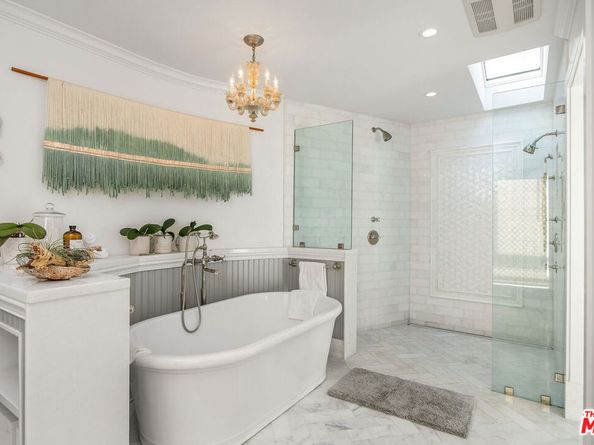 13481 Bayliss Road, Los Angeles CA 90049