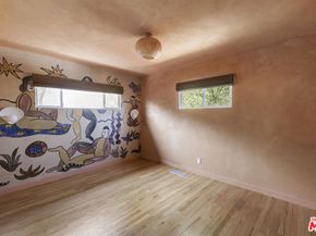 10623 Woodward Avenue, Sunland CA 91040