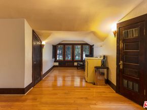 577 N Chester Avenue, Pasadena CA 91106