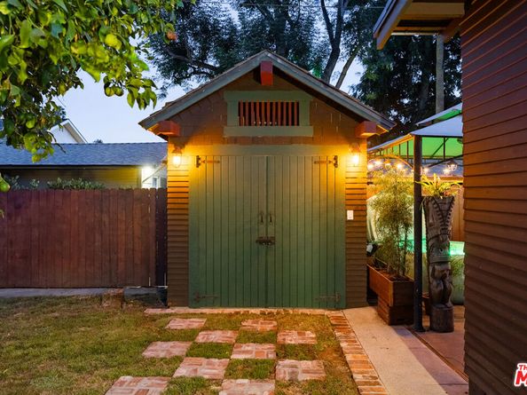 577 N Chester Avenue, Pasadena CA 91106