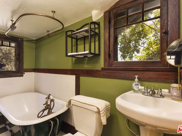 577 N Chester Avenue, Pasadena CA 91106