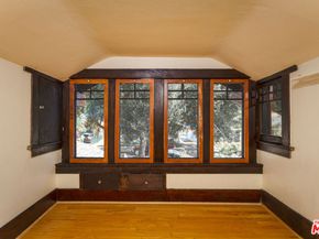 577 N Chester Avenue, Pasadena CA 91106