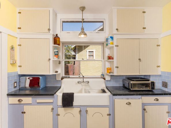577 N Chester Avenue, Pasadena CA 91106