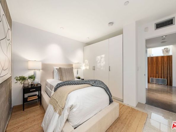 235 Ocean Park Boulevard 1, Santa Monica CA 90405