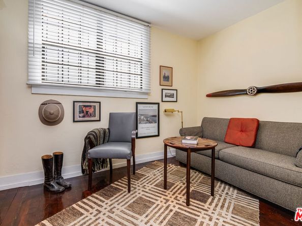 516 N Bronson Avenue, Los Angeles CA 90004