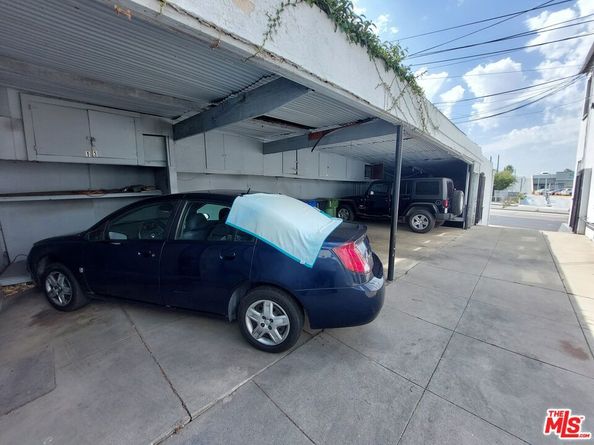 1296 S Citrus Avenue, Los Angeles CA 90019