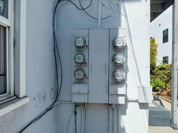 1296 S Citrus Avenue, Los Angeles CA 90019